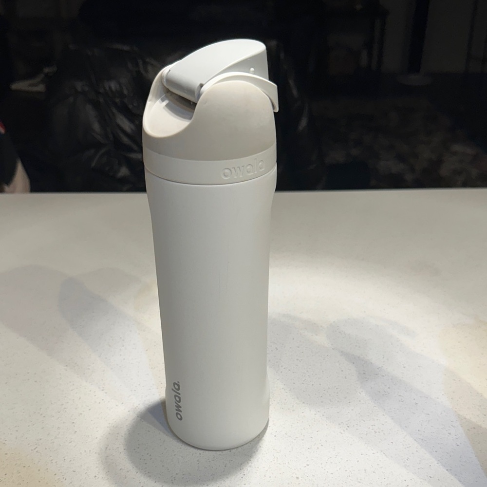 White Owala FreeSip